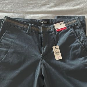 Men’s Express Hyper Stretch Chino